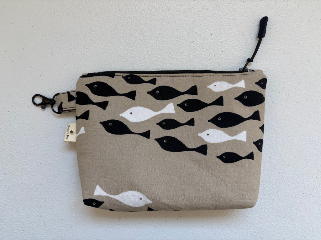 SCHOOL OF FISH Zipper Pouch